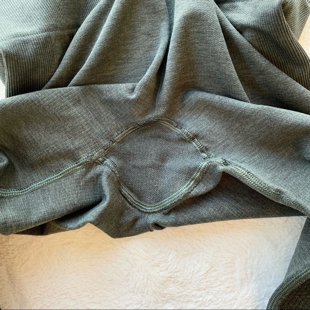 Lululemon olive green seamless crop leggings 4 - Picture 6 of 9